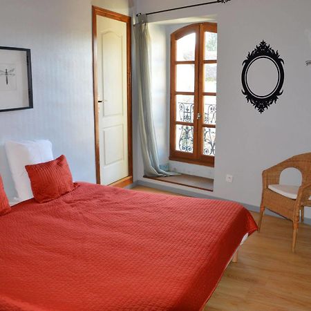 Maison Maxil Hotel Massat Bagian luar foto