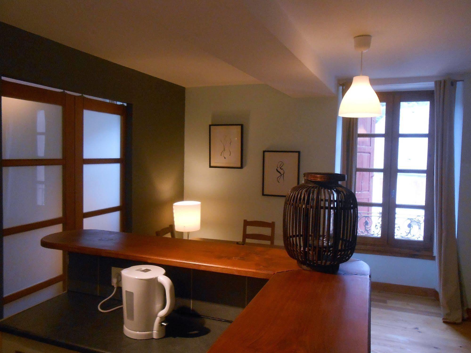 Maison Maxil Hotel Massat Bagian luar foto