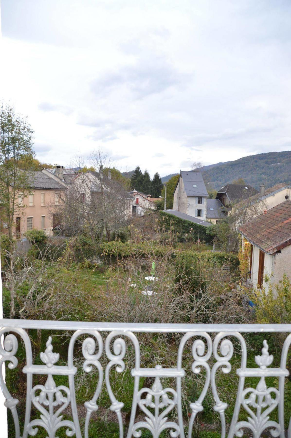 Maison Maxil Hotel Massat Bagian luar foto