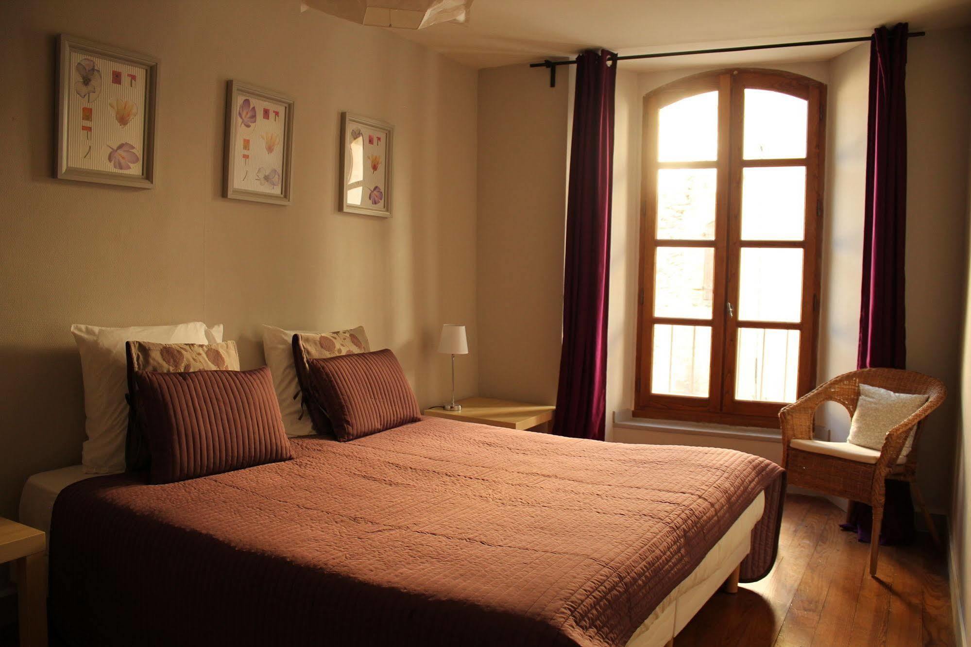 Maison Maxil Hotel Massat Bagian luar foto