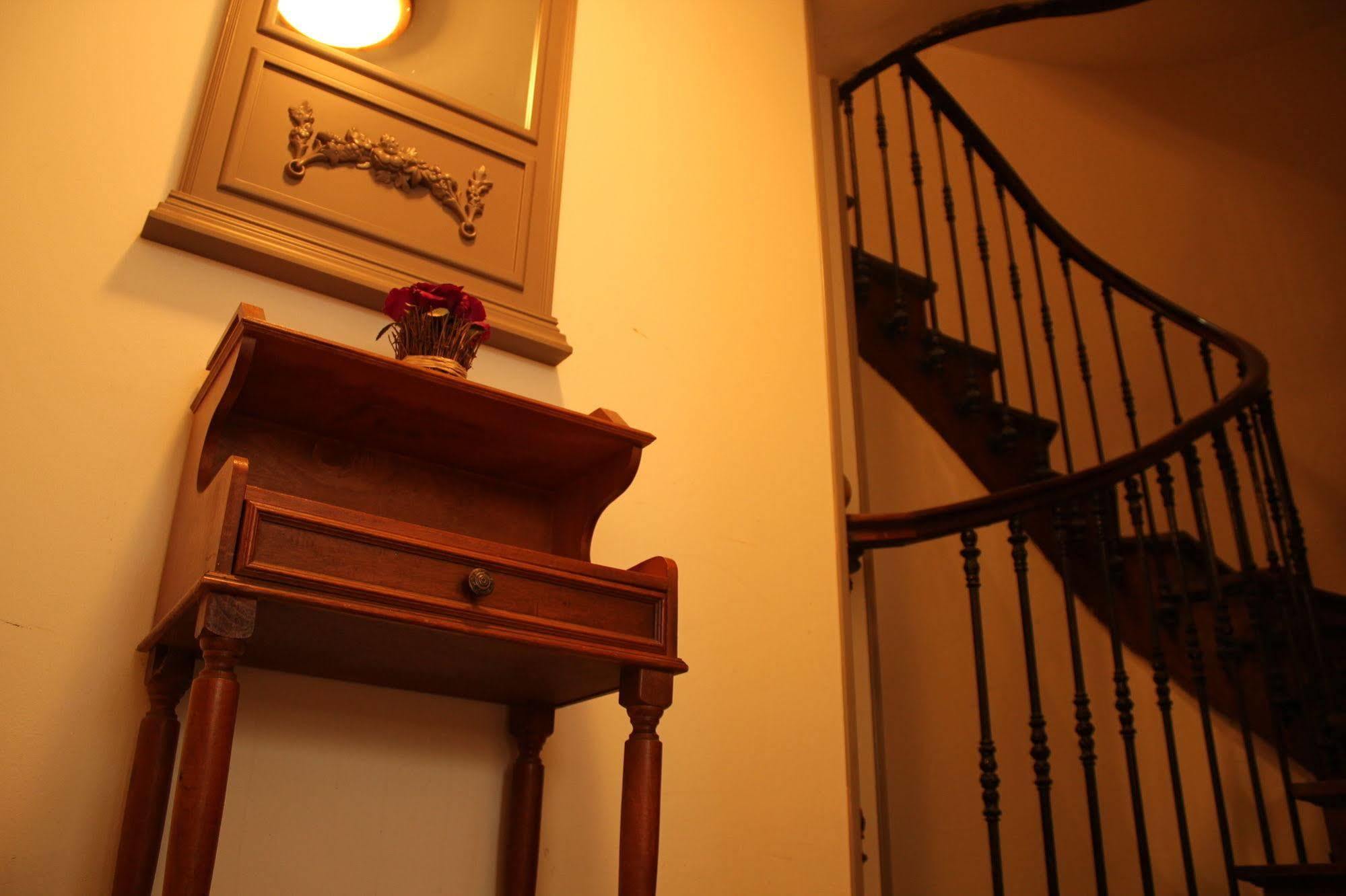 Maison Maxil Hotel Massat Bagian luar foto